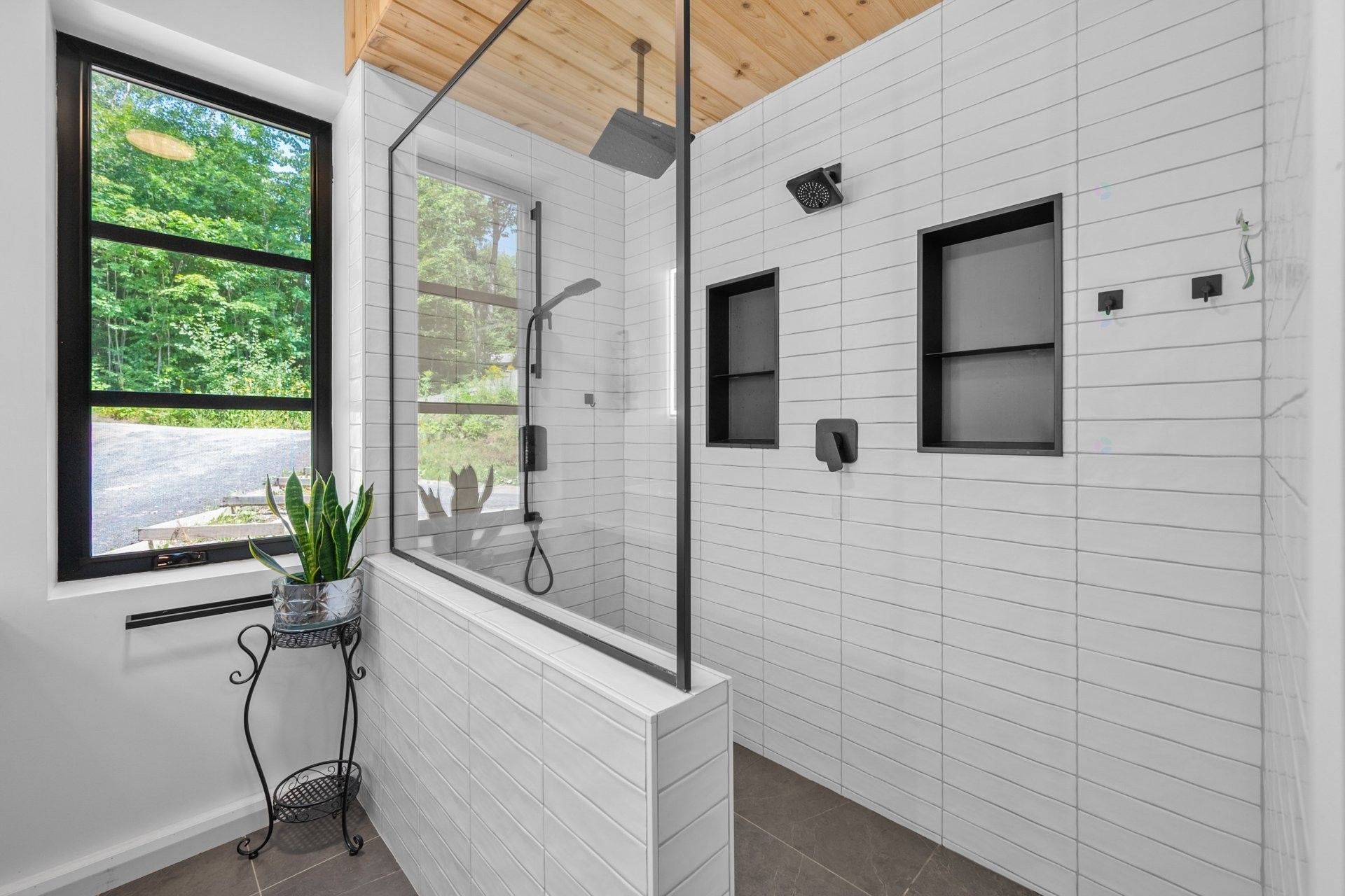 









33


Rue Lajeunesse

,
Sainte-Mélanie,




QC
J0K3A0

