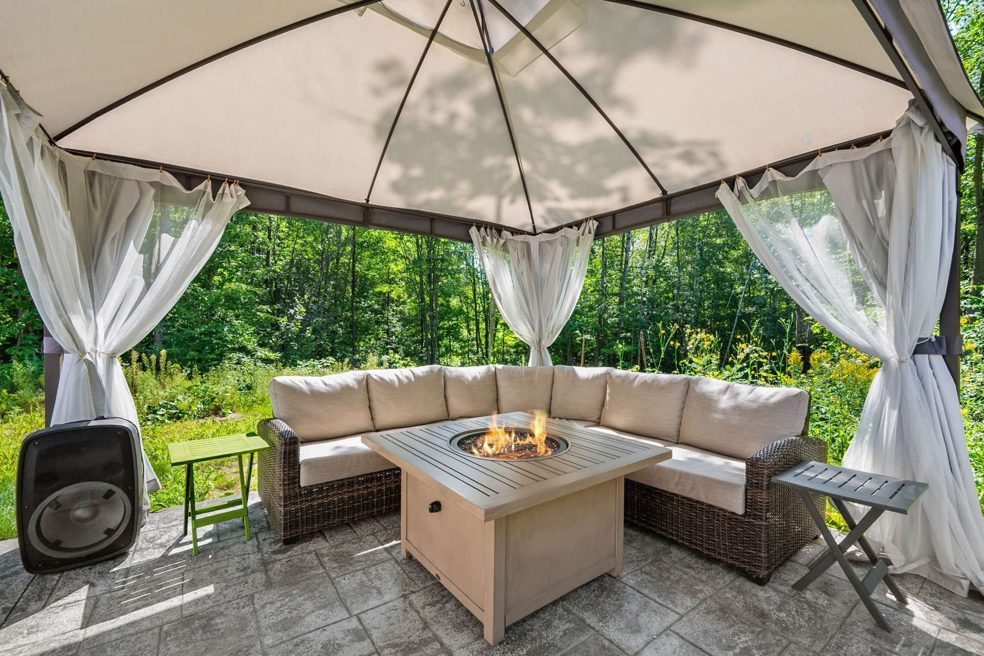 









33


Rue Lajeunesse

,
Sainte-Mélanie,




QC
J0K3A0

