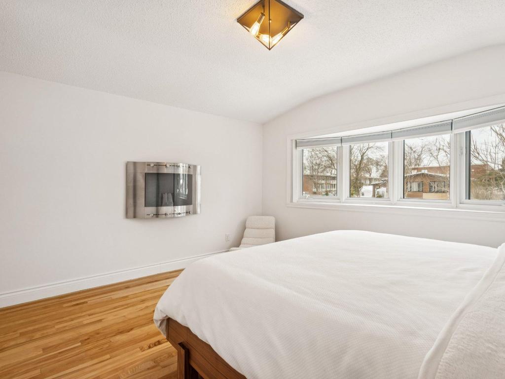 









8350


Boul. Yves-Prévost

,
Anjou (Montréal),




QC
H1K1X9

