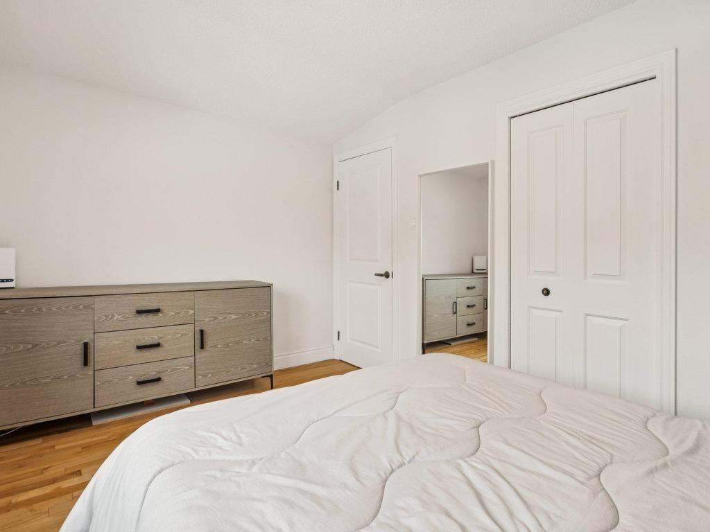 









8350


Boul. Yves-Prévost

,
Anjou (Montréal),




QC
H1K1X9

