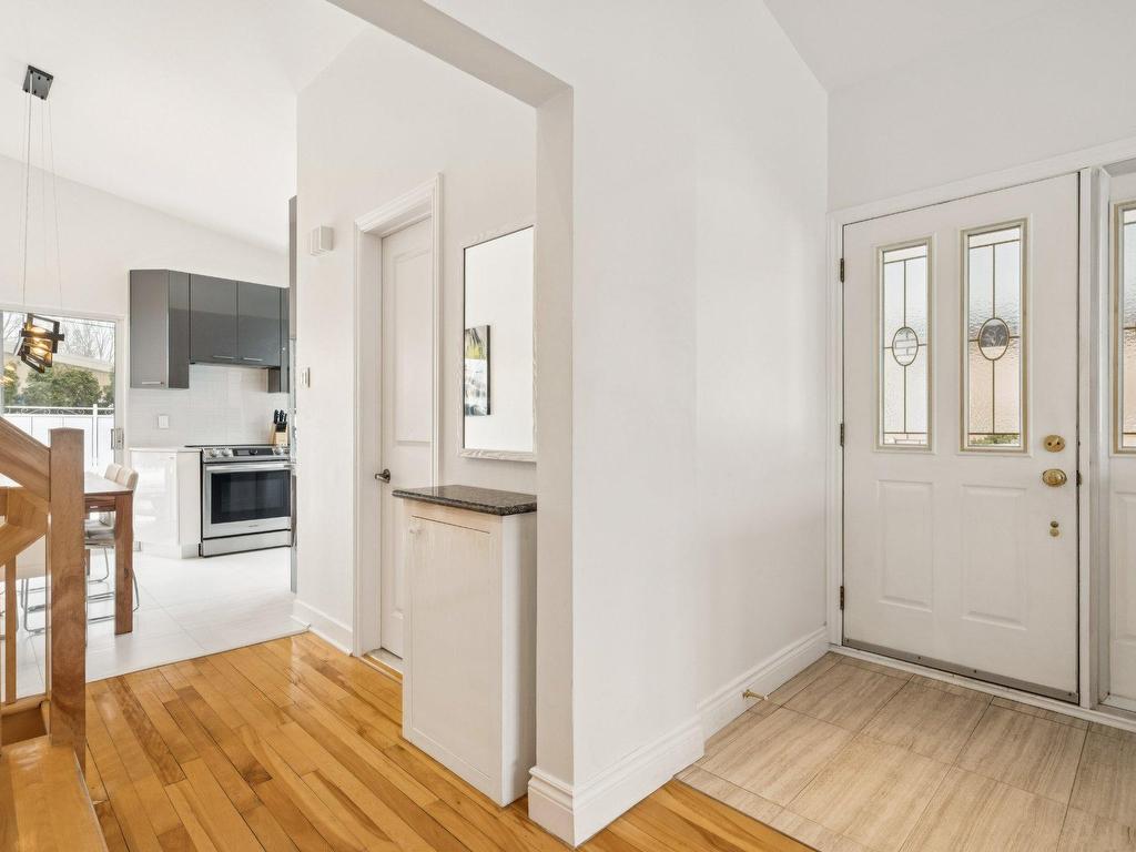 









8350


Boul. Yves-Prévost

,
Anjou (Montréal),




QC
H1K1X9

