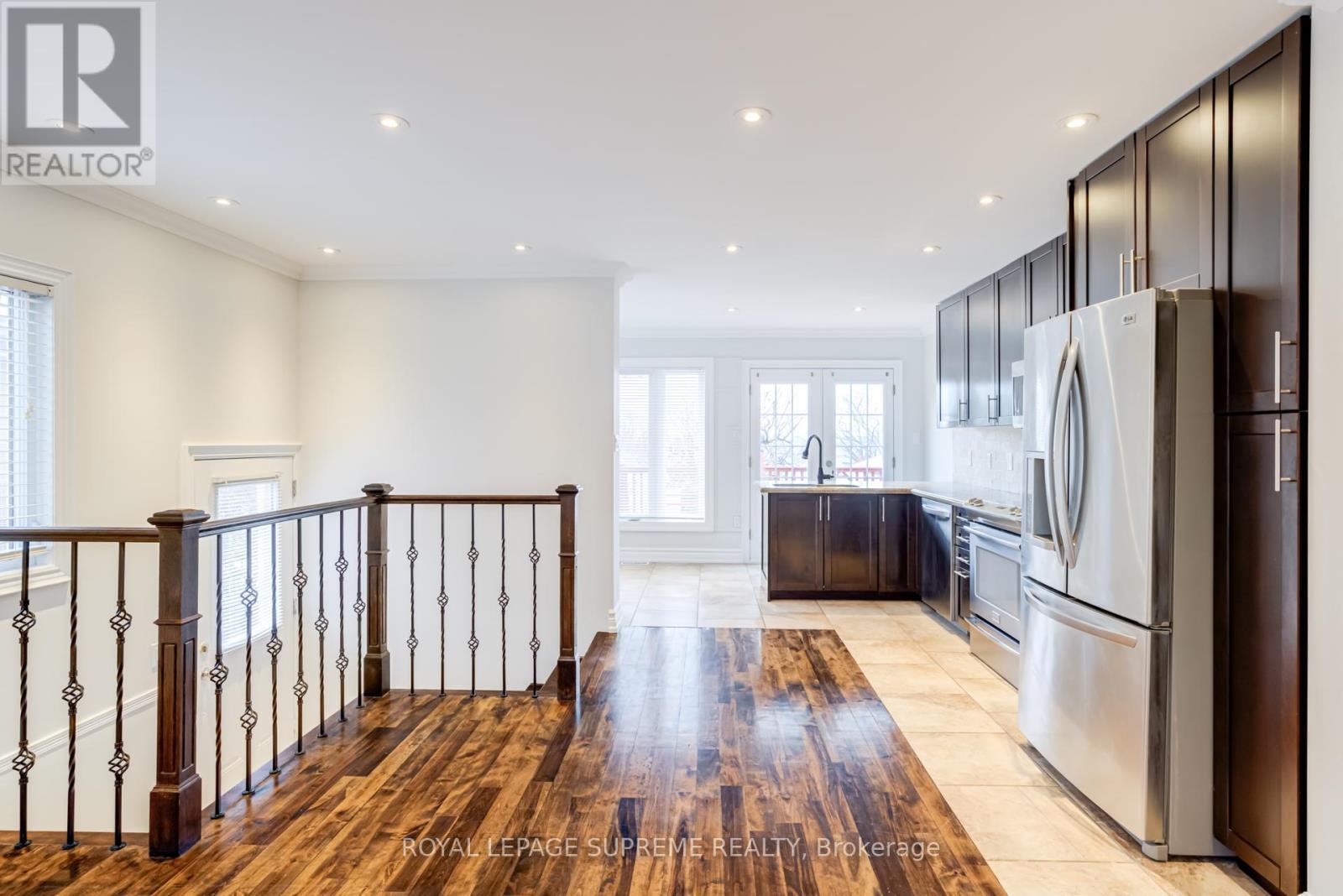 












18 FAIRWEATHER ROAD

,
Toronto,




Ontario
M6M4C7

