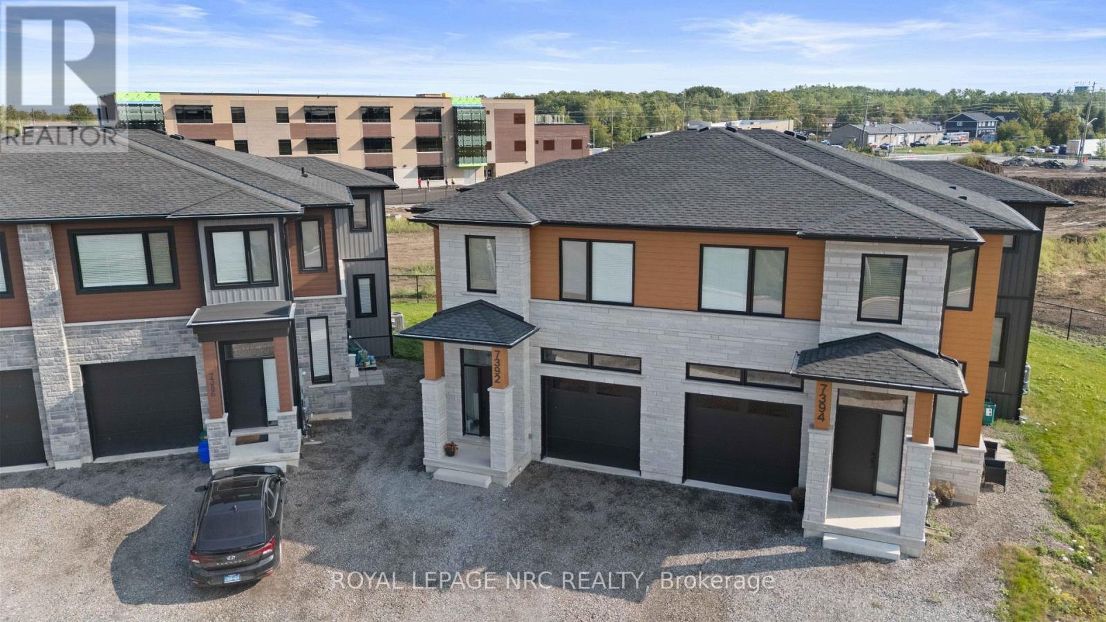 












7392 SPLENDOUR DRIVE

,
Niagara Falls (Brown),




Ontario
L2H3V8

