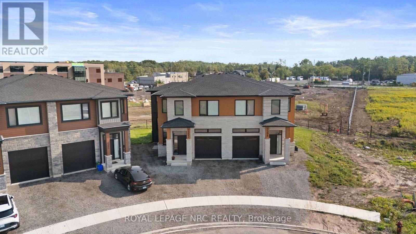 












7392 SPLENDOUR DRIVE

,
Niagara Falls (Brown),




Ontario
L2H3V8

