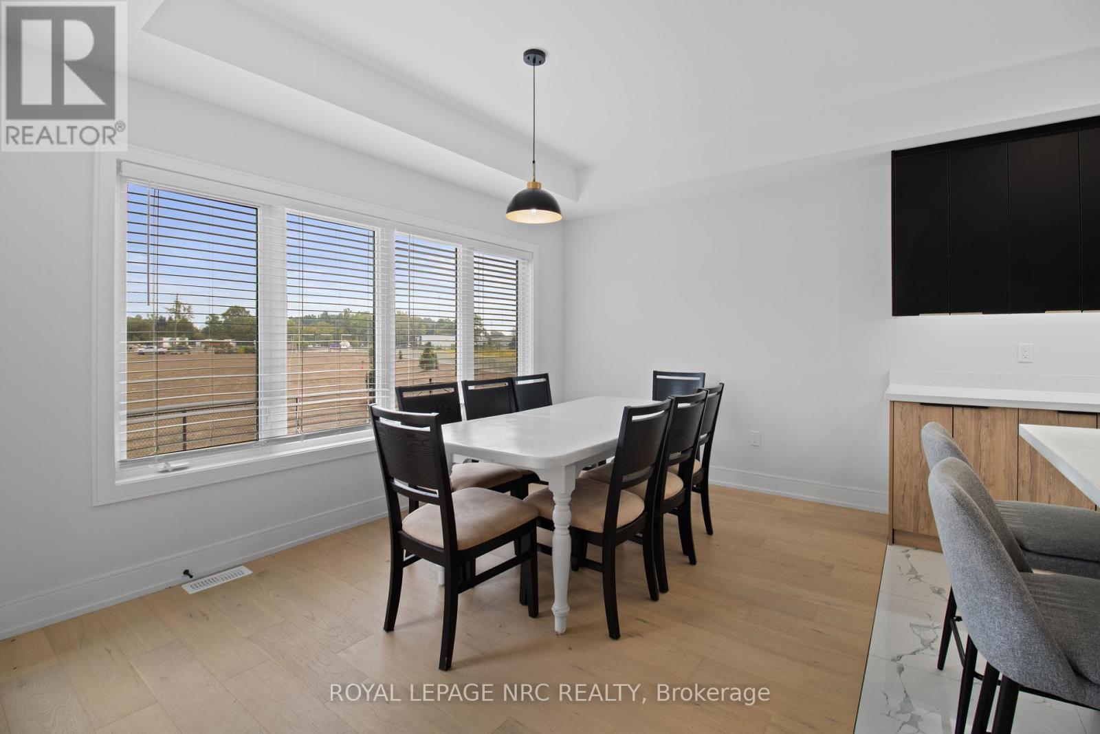 












7392 SPLENDOUR DRIVE

,
Niagara Falls (Brown),




Ontario
L2H3V8

