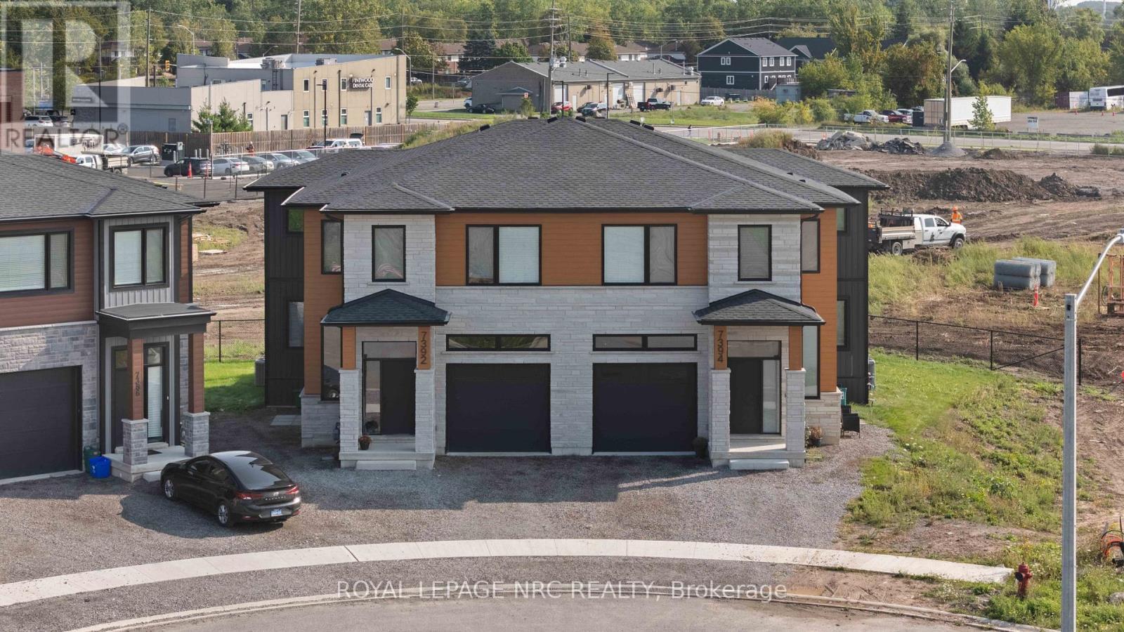 












7392 SPLENDOUR DRIVE

,
Niagara Falls (Brown),




Ontario
L2H3V8

