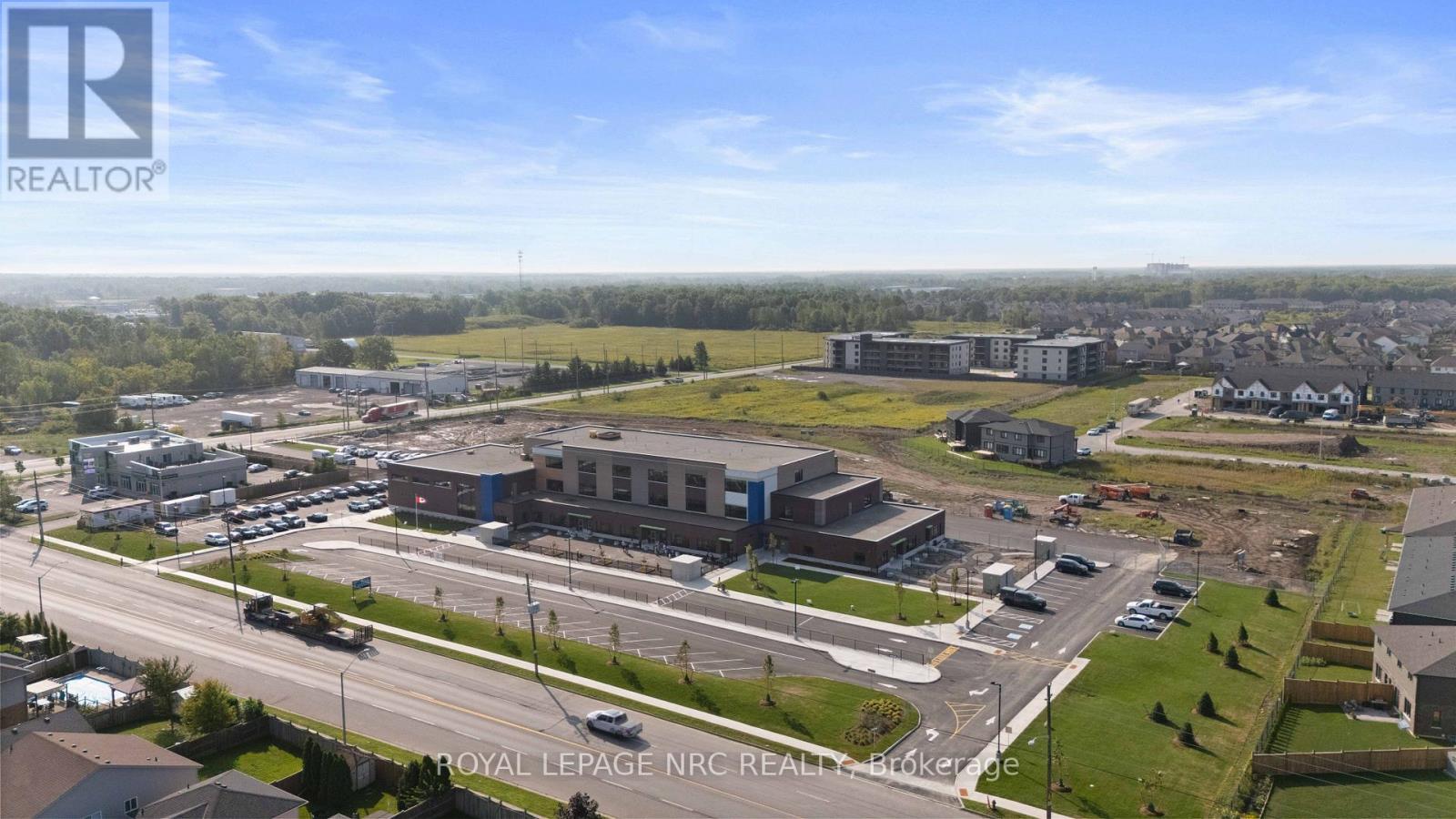 












7392 SPLENDOUR DRIVE

,
Niagara Falls (Brown),




Ontario
L2H3V8

