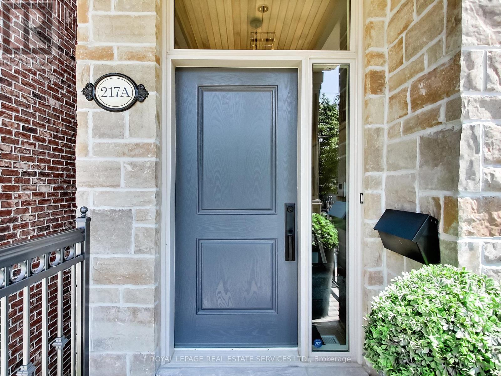 












217A ALDERCREST ROAD

,
Toronto,




Ontario
M8W4J5

