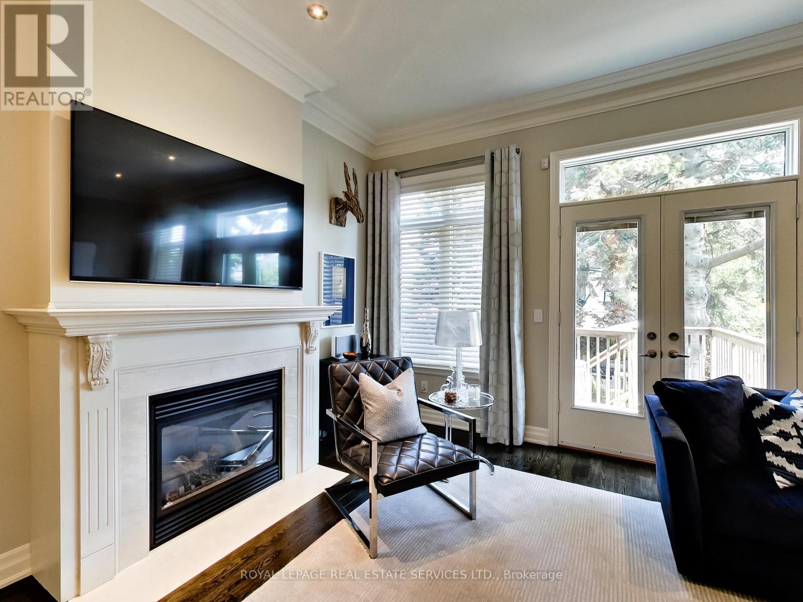 












217A ALDERCREST ROAD

,
Toronto,




Ontario
M8W4J5

