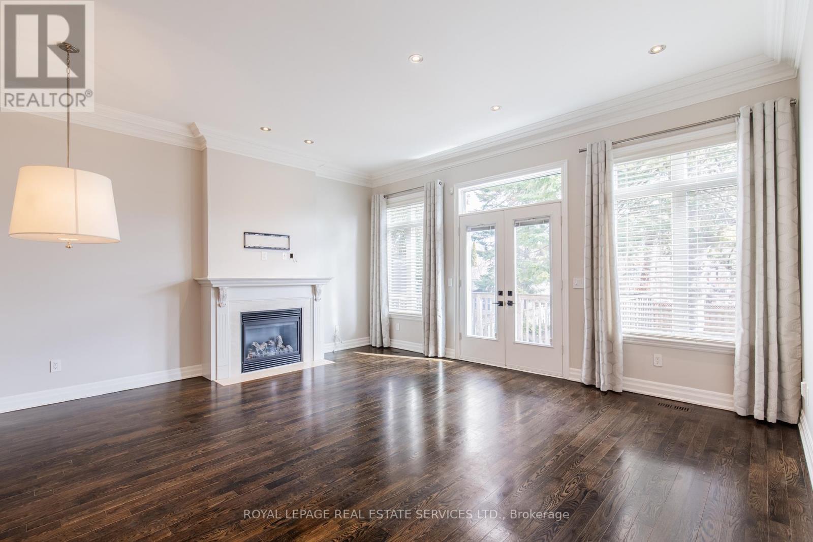 












217A ALDERCREST ROAD

,
Toronto,




Ontario
M8W4J5

