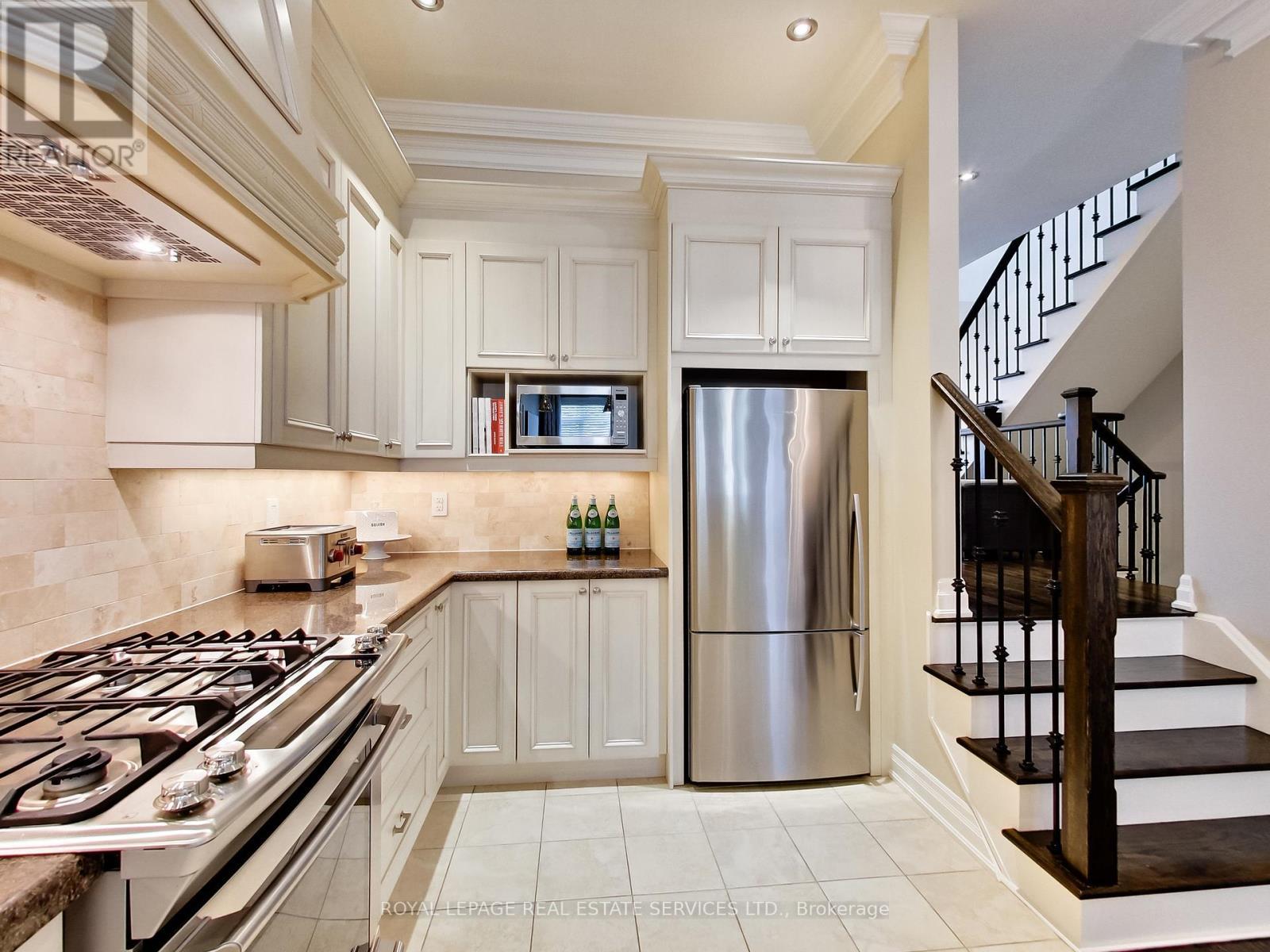 












217A ALDERCREST ROAD

,
Toronto,




Ontario
M8W4J5

