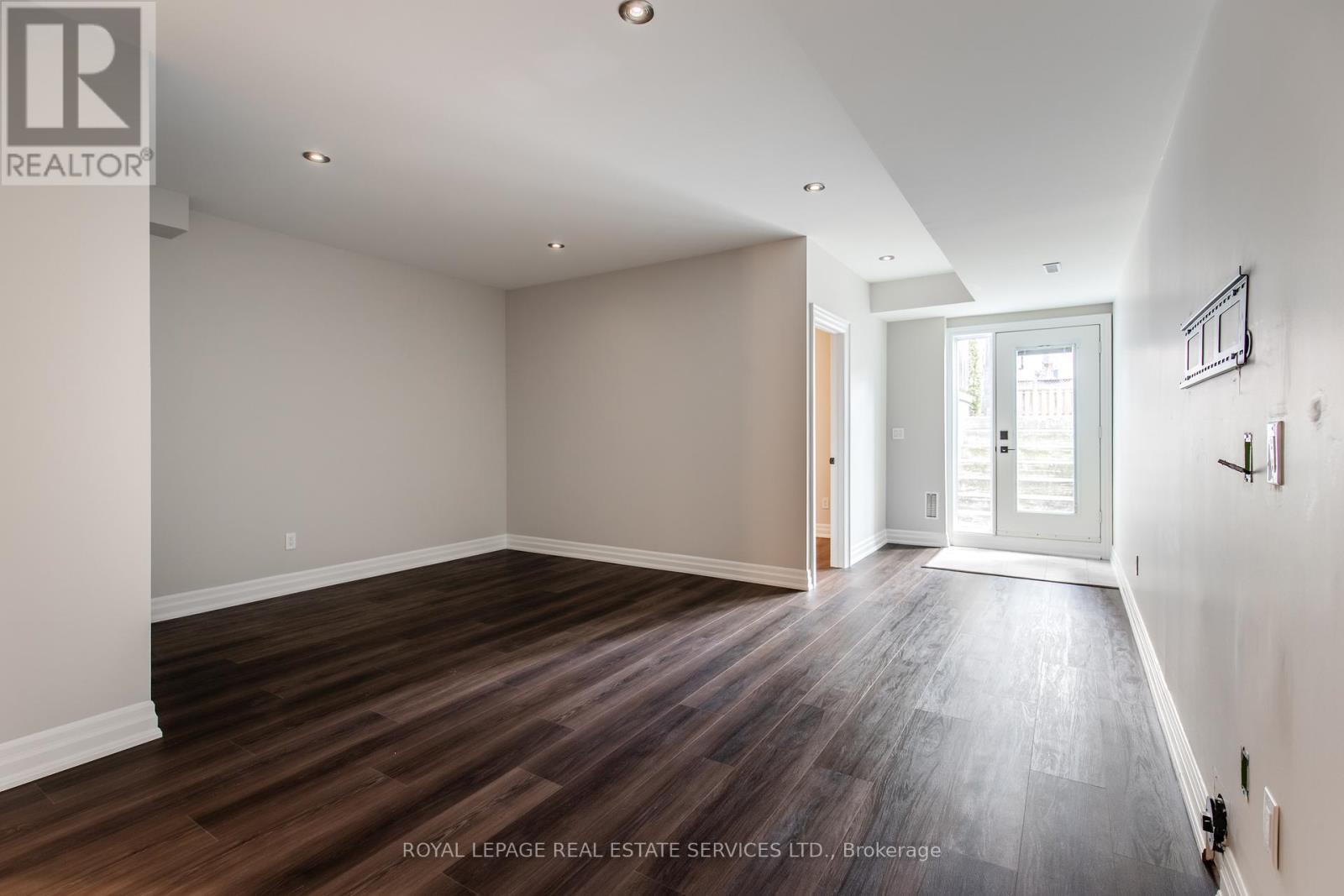 












217A ALDERCREST ROAD

,
Toronto,




Ontario
M8W4J5

