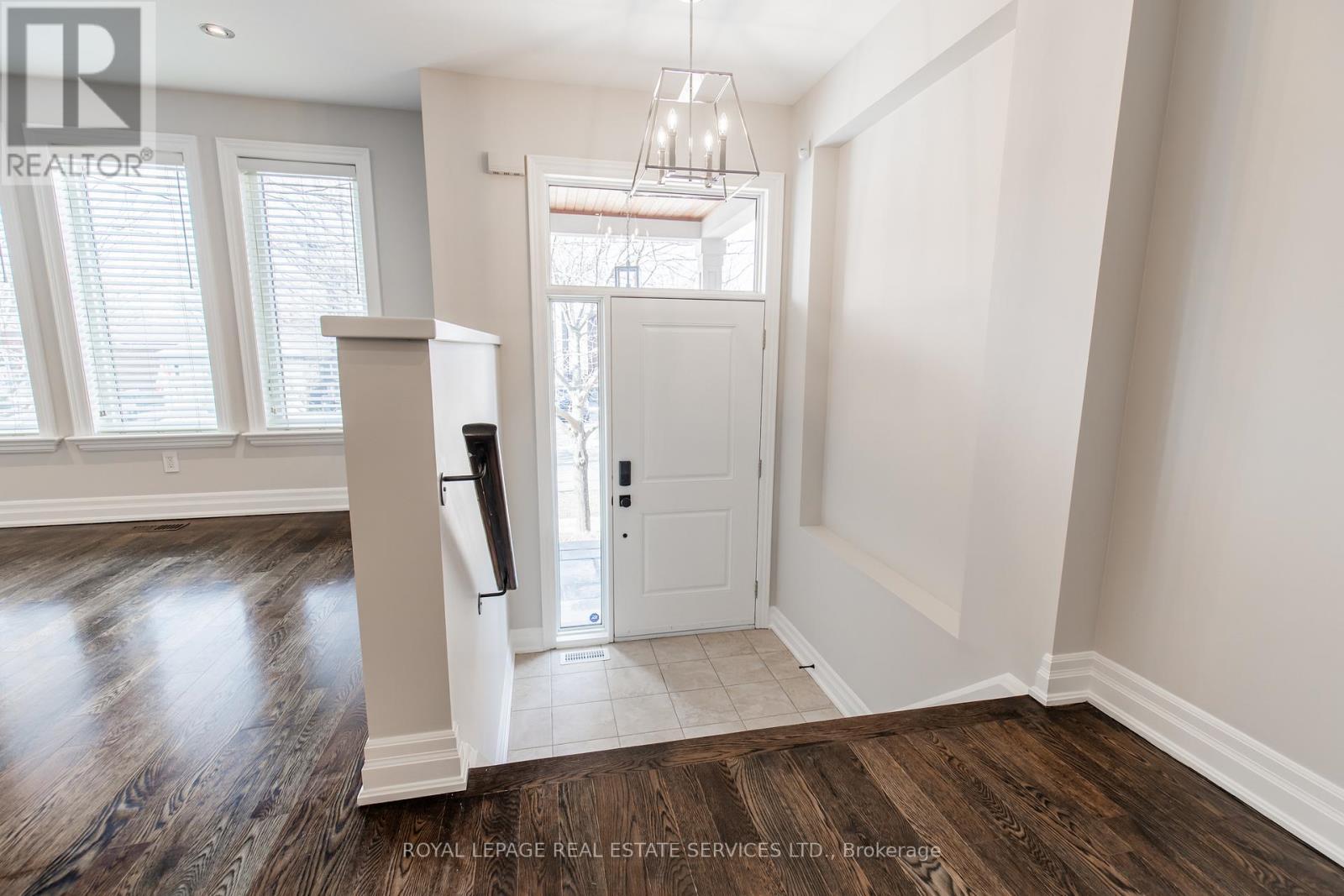 












217A ALDERCREST ROAD

,
Toronto,




Ontario
M8W4J5

