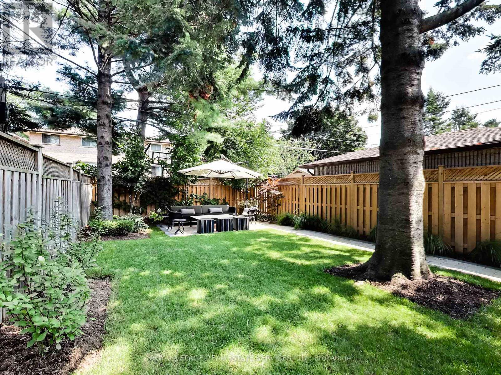 












217A ALDERCREST ROAD

,
Toronto,




Ontario
M8W4J5

