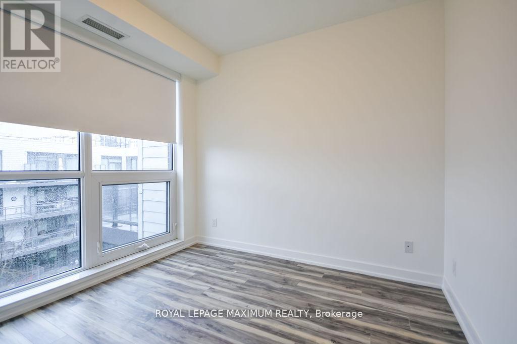 












B417 - 271 SEA RAY AVENUE

,
Innisfil,




Ontario
L9S0J4

