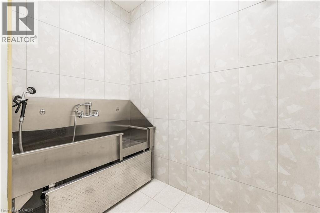 












24 UNION Street E Unit# 301

,
Waterloo,




Ontario
N2J1B7

