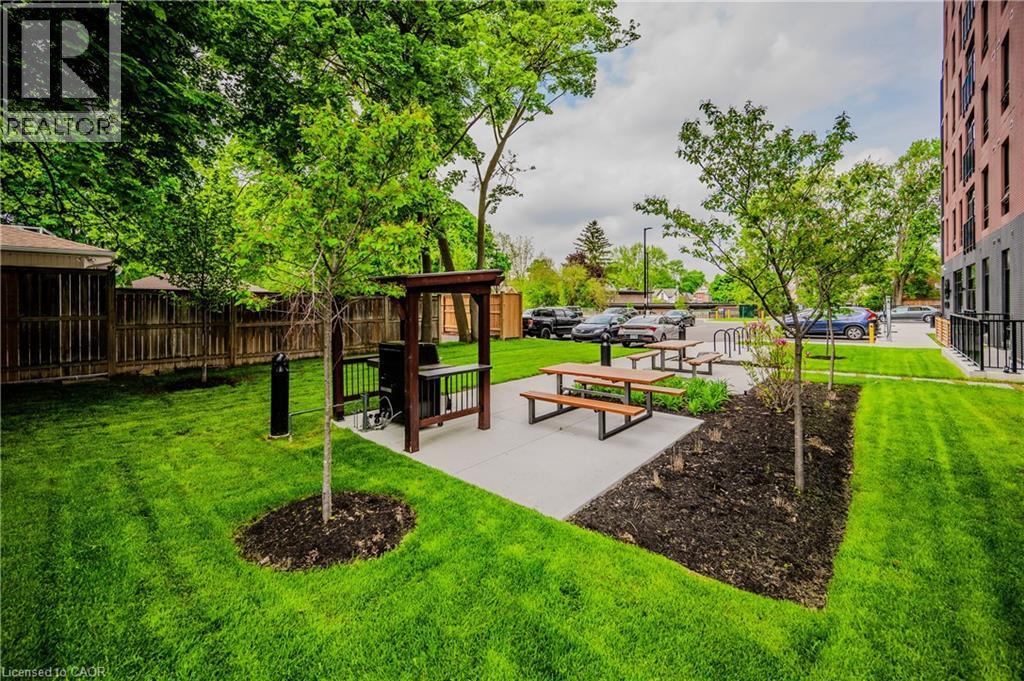 












24 UNION Street E Unit# 301

,
Waterloo,




Ontario
N2J1B7

