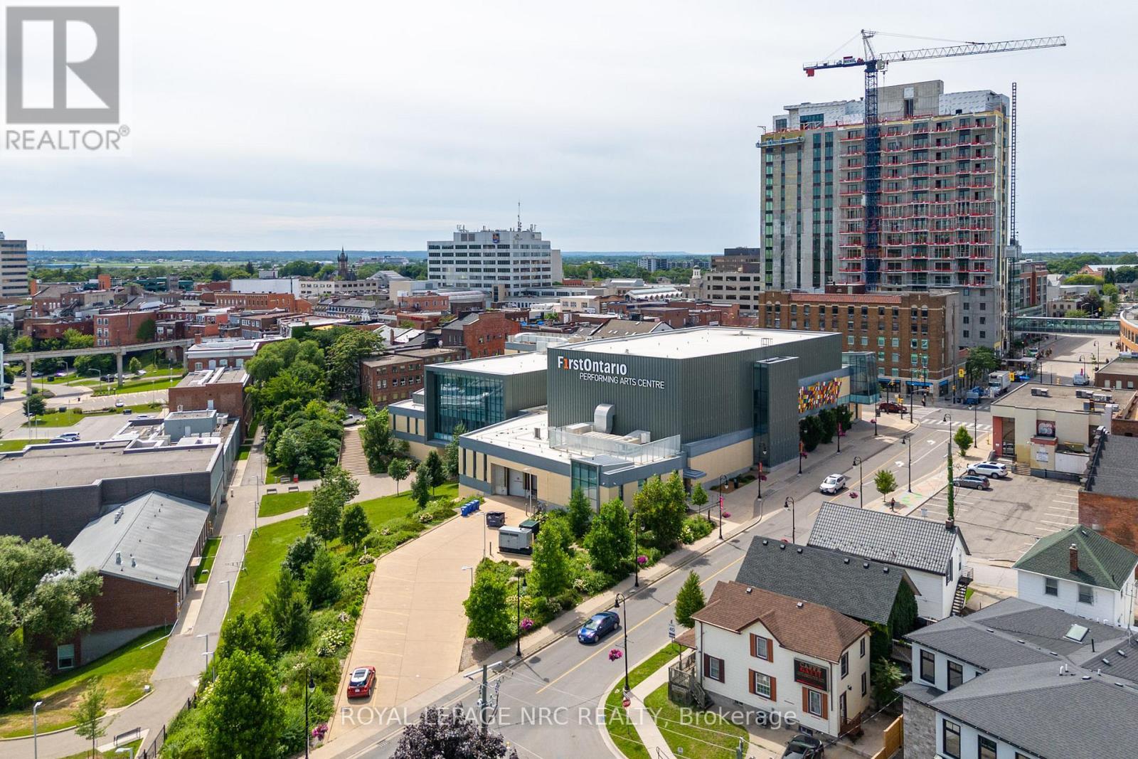 












44 CARLISLE STREET

,
St. Catharines,




Ontario
L2R4H4

