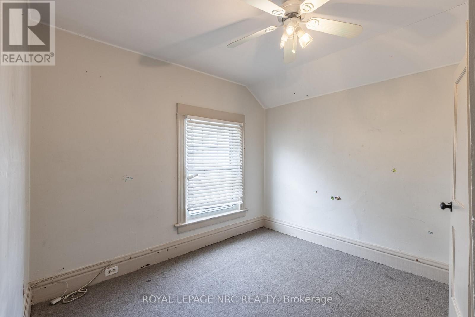 












44 CARLISLE STREET

,
St. Catharines,




Ontario
L2R4H4

