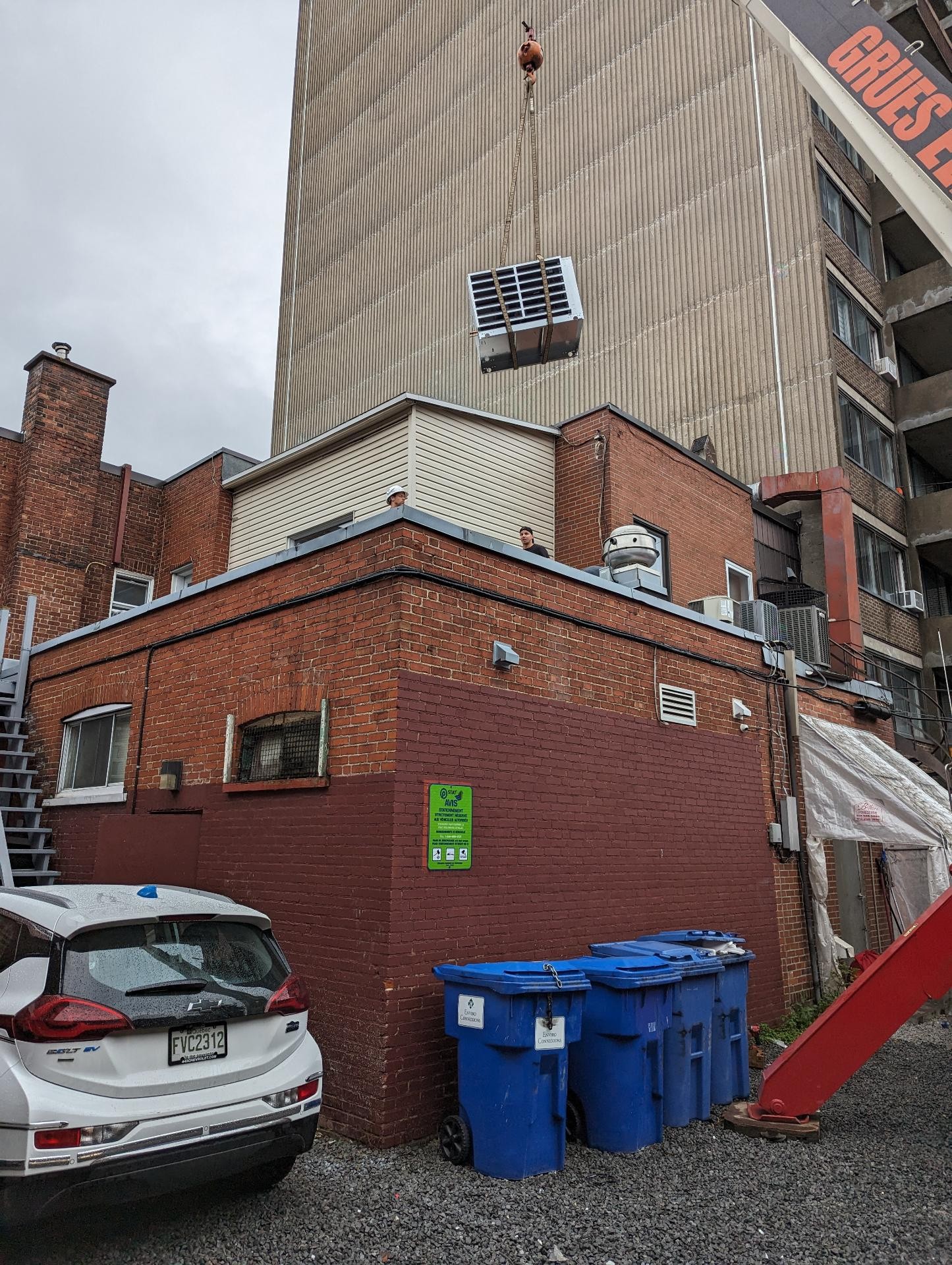 









5511

 - 5513


Av. de Monkland

,
Montréal (Côte-des-Neiges/Notre-Dame-de-Grâce),




QC
H4A1C8

