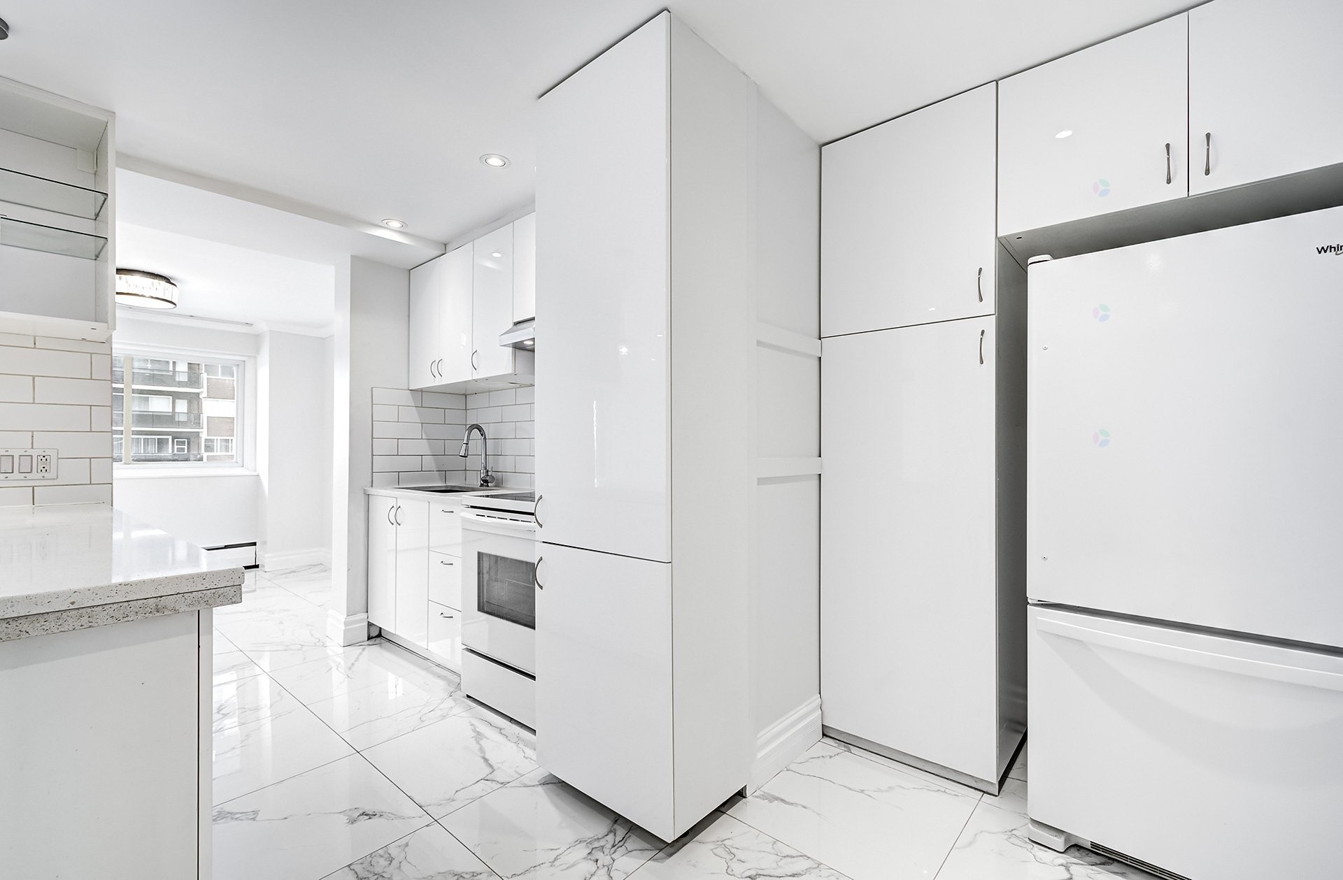 









5720


Boul. Cavendish

, 509,
Côte-Saint-Luc,




QC
H4W1S9

