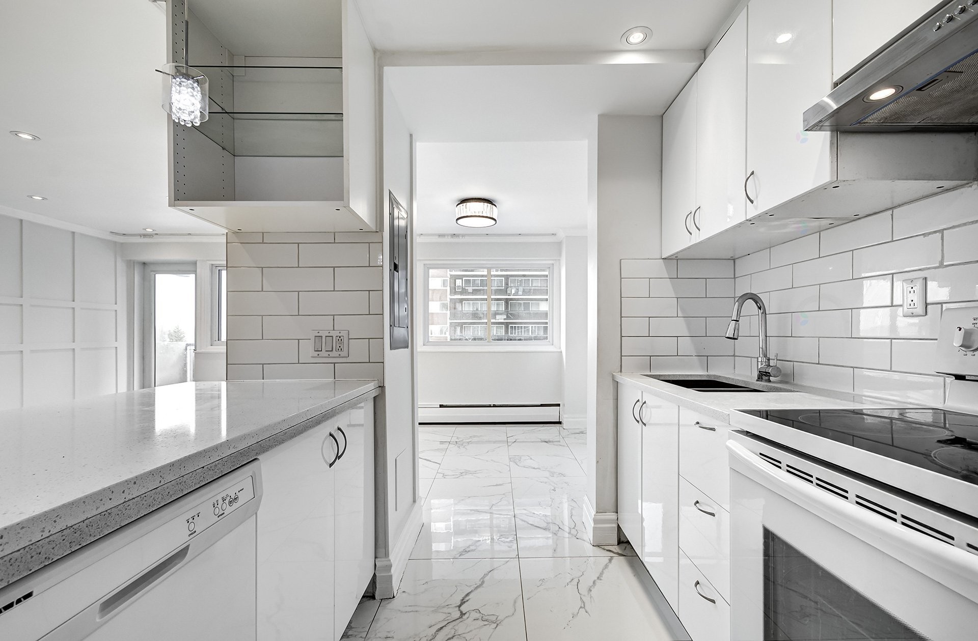 









5720


Boul. Cavendish

, 509,
Côte-Saint-Luc,




QC
H4W1S9

