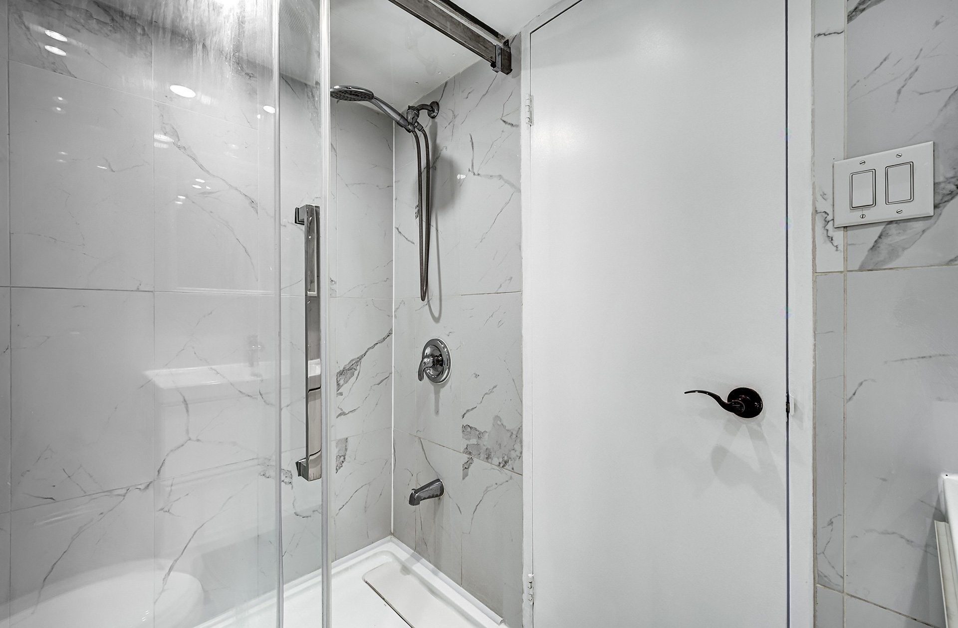 









5720


Boul. Cavendish

, 509,
Côte-Saint-Luc,




QC
H4W1S9

