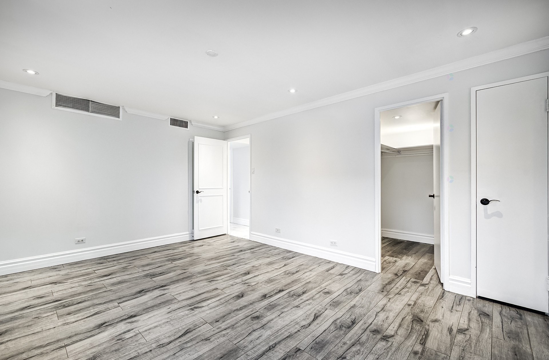 









5720


Boul. Cavendish

, 509,
Côte-Saint-Luc,




QC
H4W1S9

