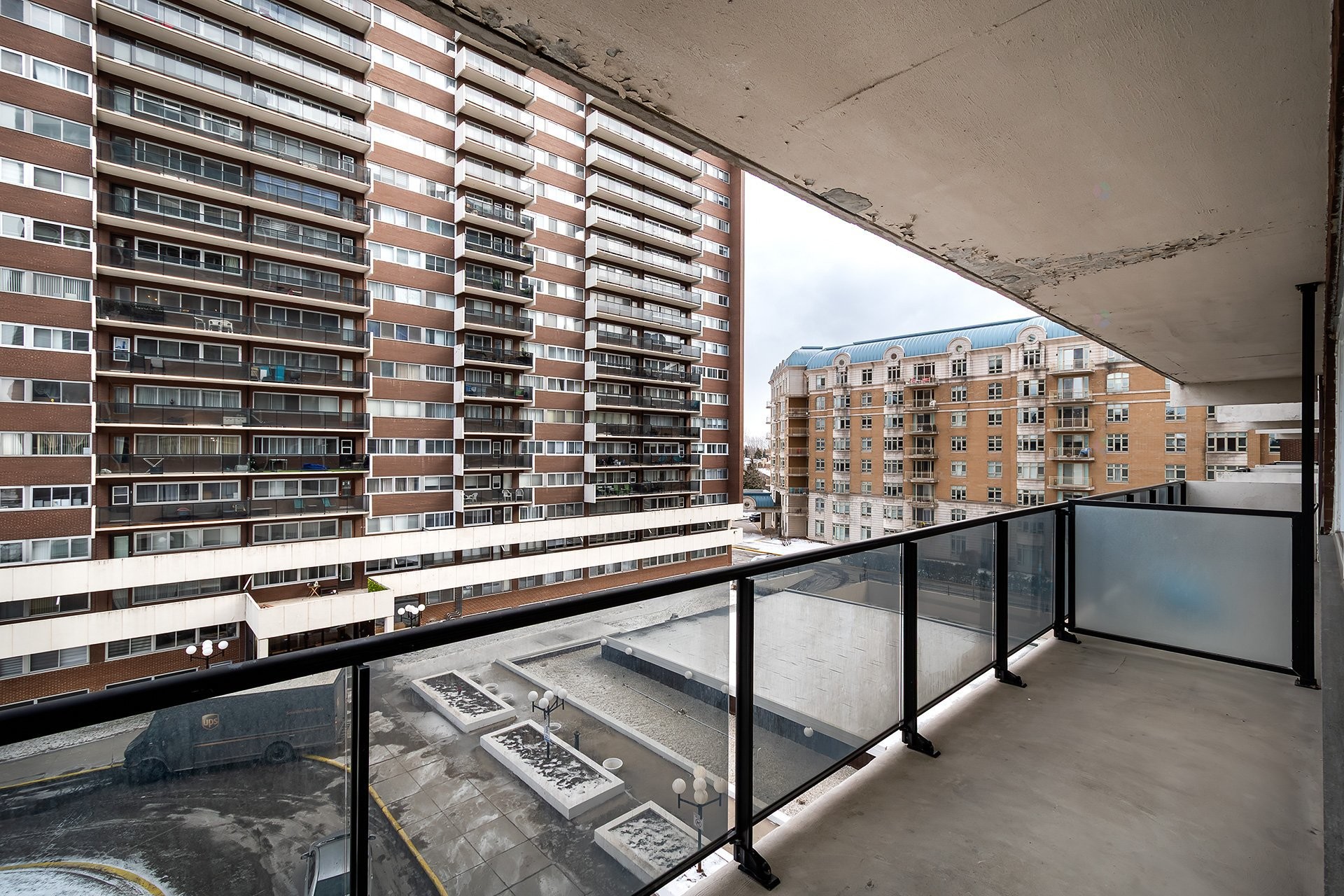 









5720


Boul. Cavendish

, 509,
Côte-Saint-Luc,




QC
H4W1S9

