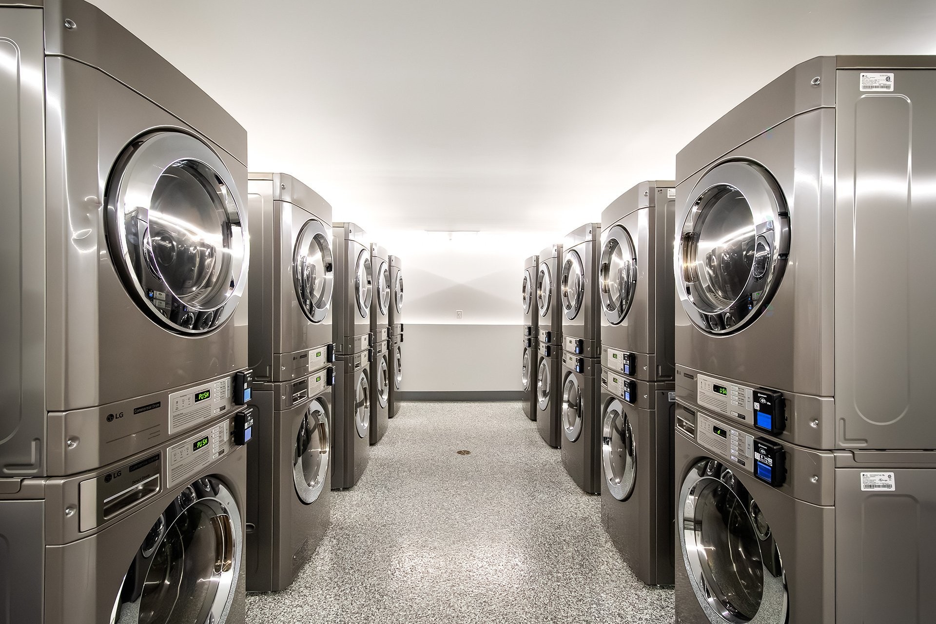 









5720


Boul. Cavendish

, 509,
Côte-Saint-Luc,




QC
H4W1S9

