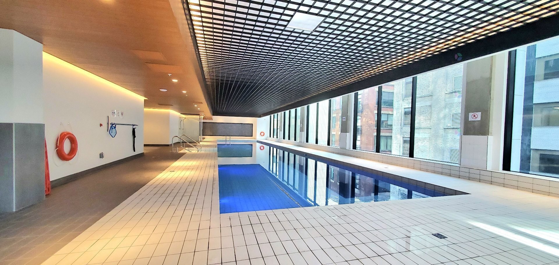 









1210


Rue Jeanne-Mance

, 3803,
Montréal (Ville-Marie),




QC
H2X1M1

