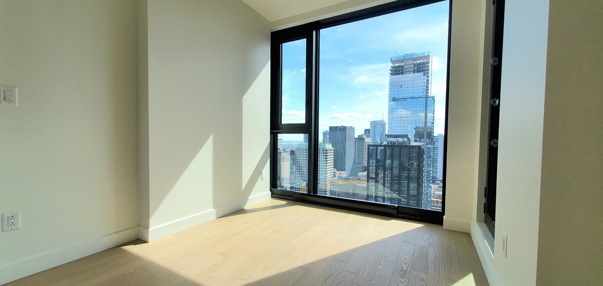 









1210


Rue Jeanne-Mance

, 3803,
Montréal (Ville-Marie),




QC
H2X1M1

