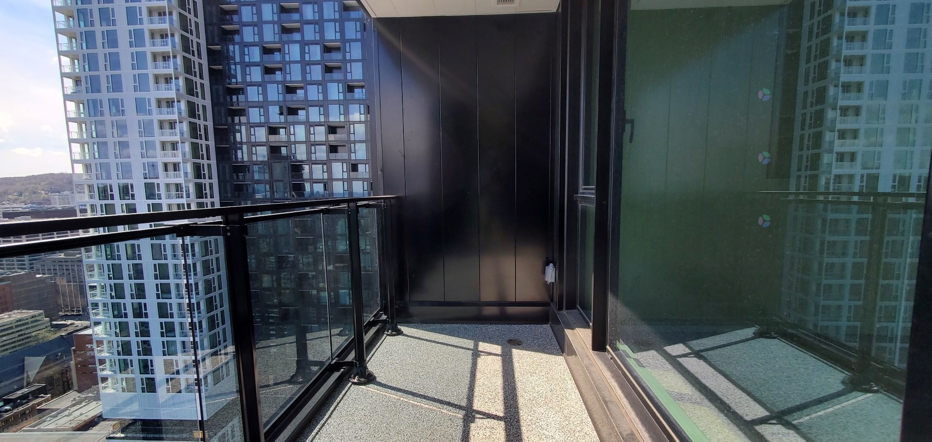 









1210


Rue Jeanne-Mance

, 3803,
Montréal (Ville-Marie),




QC
H2X1M1

