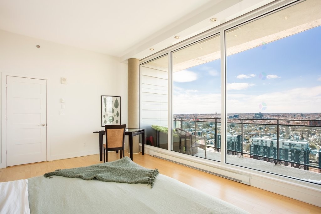 









185


Rue Laurier

, 1804,
Gatineau (Hull),




QC
J8X0B2

