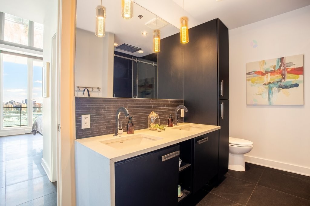 









185


Rue Laurier

, 1804,
Gatineau (Hull),




QC
J8X0B2

