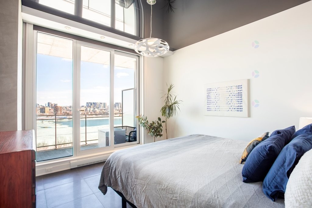 









185


Rue Laurier

, 1804,
Gatineau (Hull),




QC
J8X0B2

