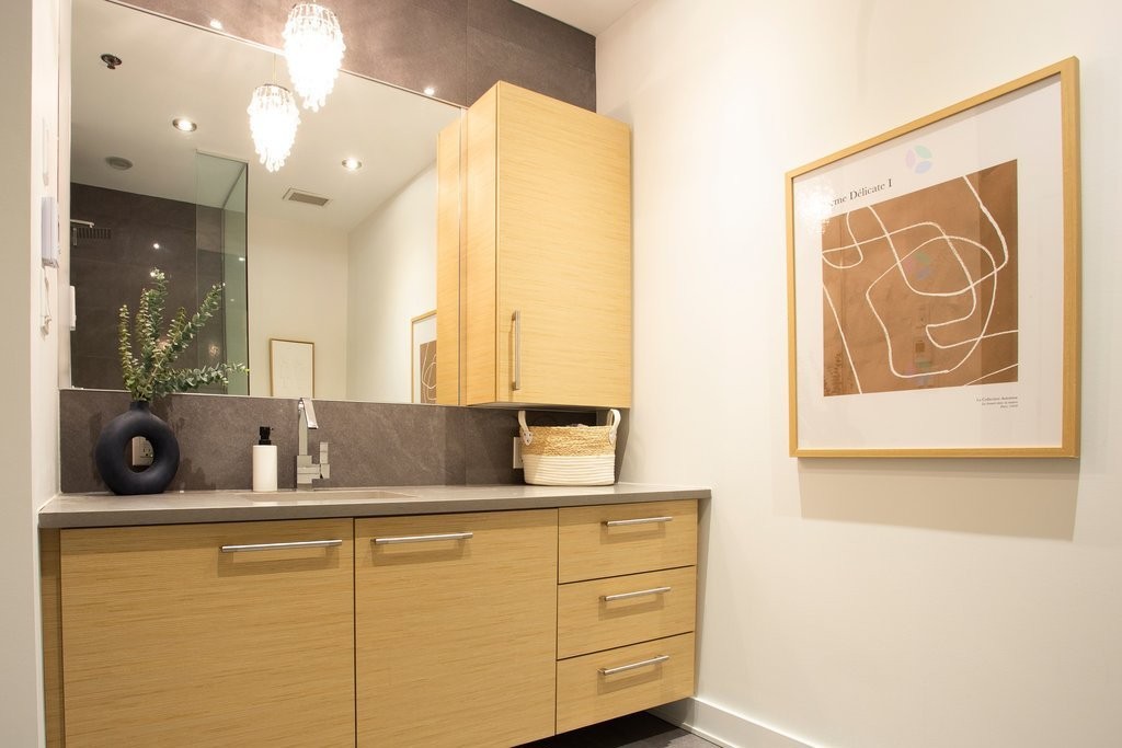 









185


Rue Laurier

, 1804,
Gatineau (Hull),




QC
J8X0B2

