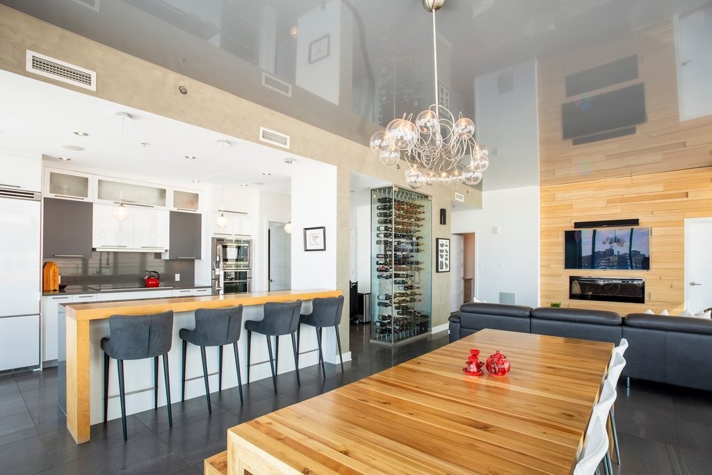 









185


Rue Laurier

, 1804,
Gatineau (Hull),




QC
J8X0B2

