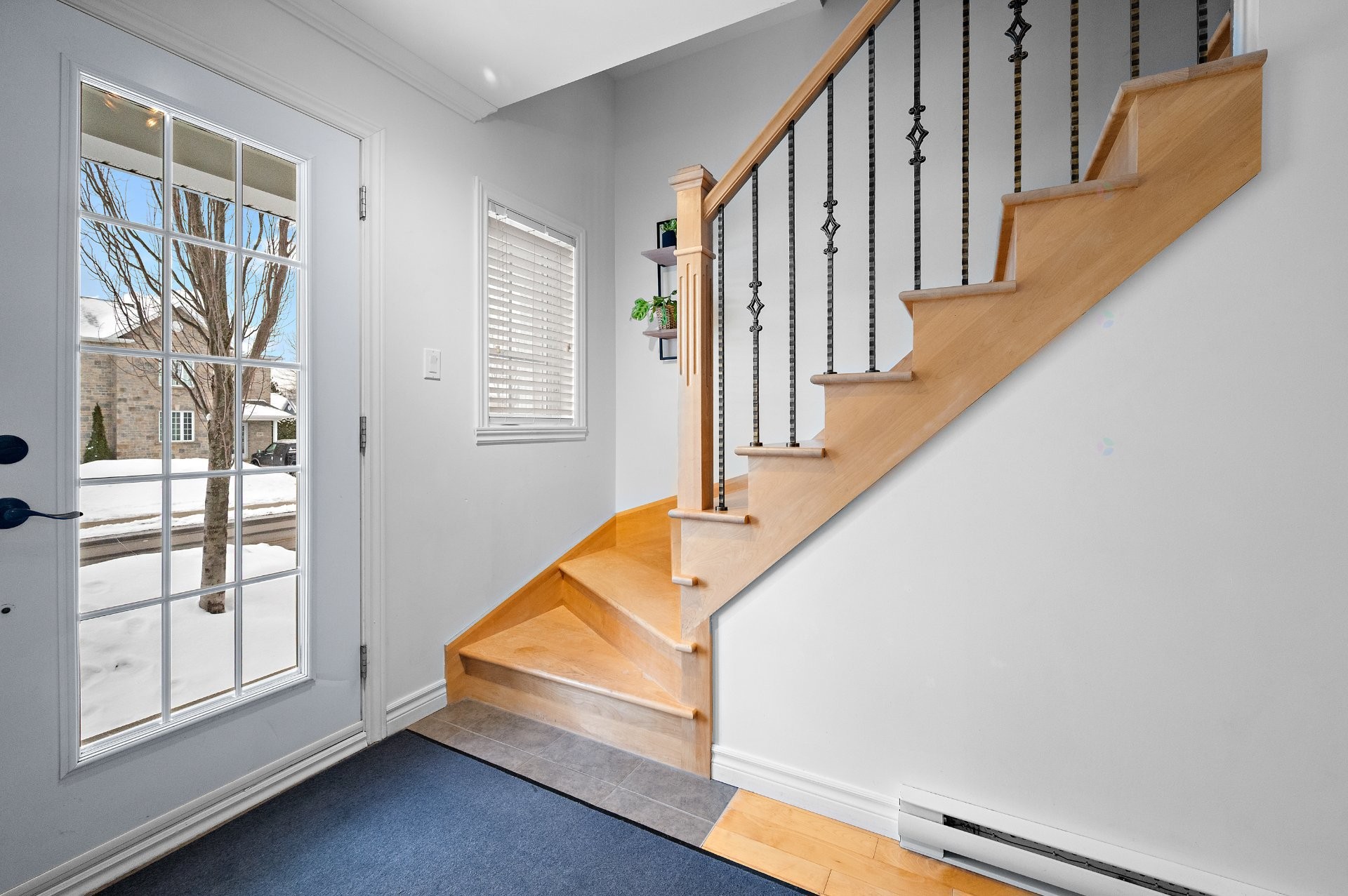 









647


Av. Albert-Rousseau

,
Lévis (Les Chutes-de-la-Chaudière-Ouest),




QC
G6J2C7

