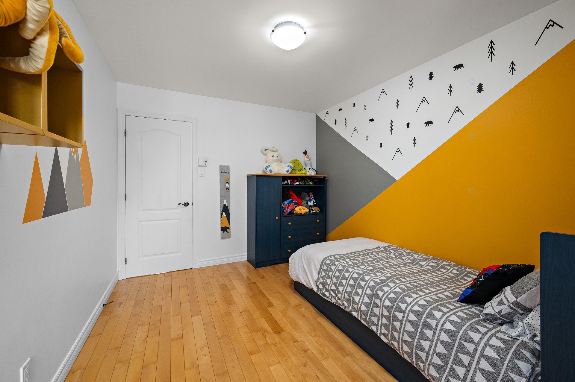 









647


Av. Albert-Rousseau

,
Lévis (Les Chutes-de-la-Chaudière-Ouest),




QC
G6J2C7

