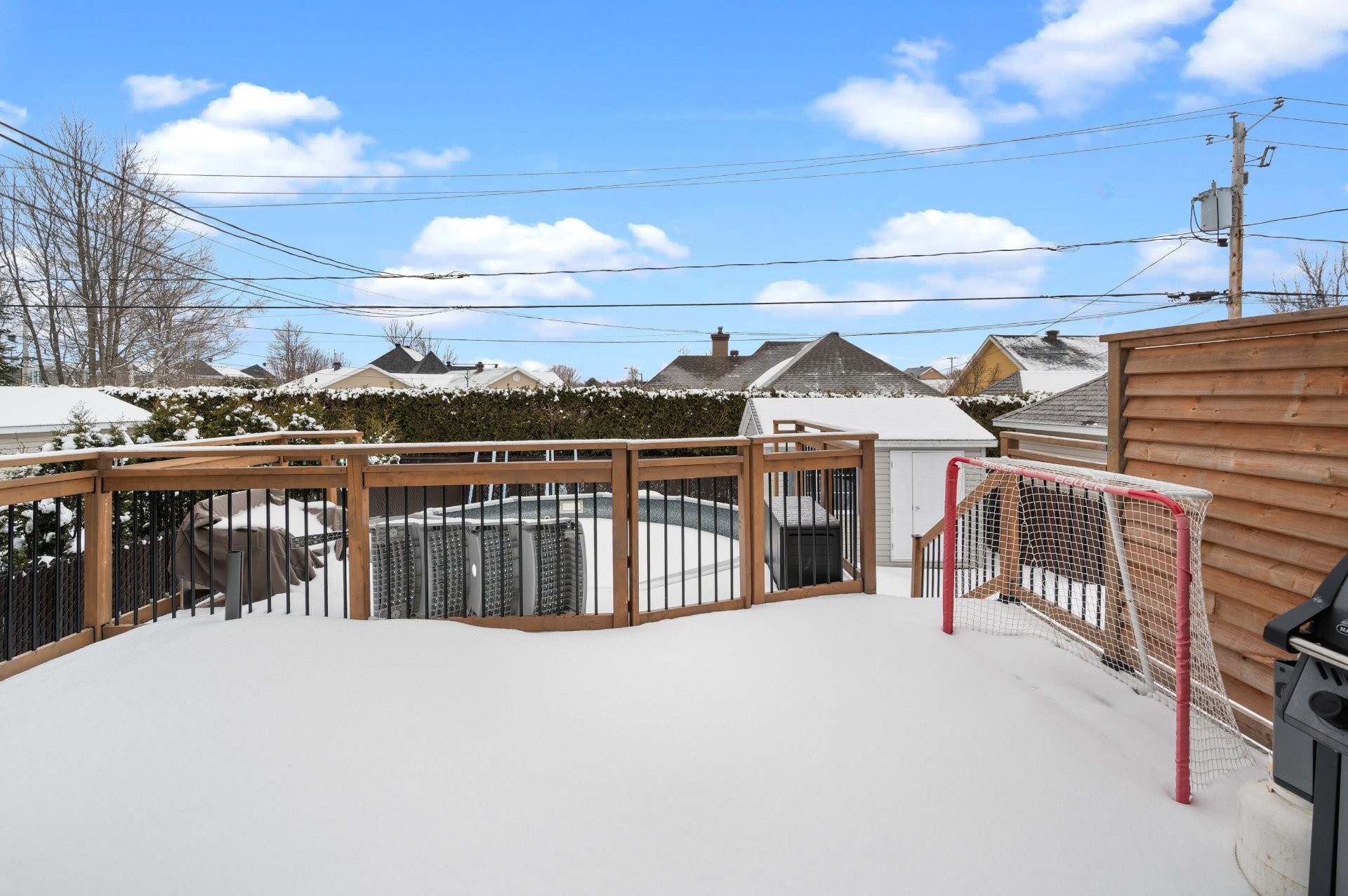 









647


Av. Albert-Rousseau

,
Lévis (Les Chutes-de-la-Chaudière-Ouest),




QC
G6J2C7

