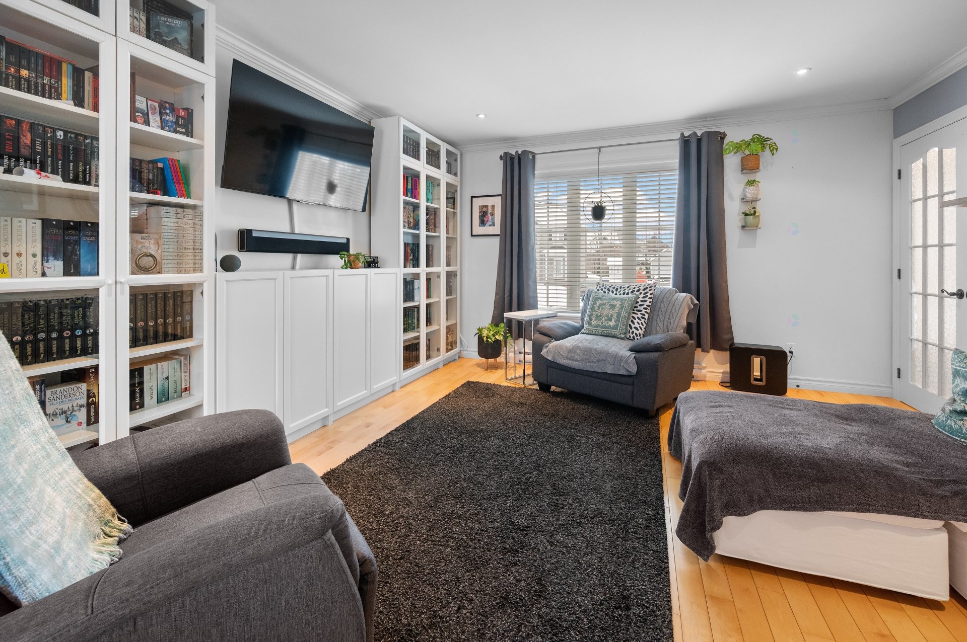









647


Av. Albert-Rousseau

,
Lévis (Les Chutes-de-la-Chaudière-Ouest),




QC
G6J2C7

