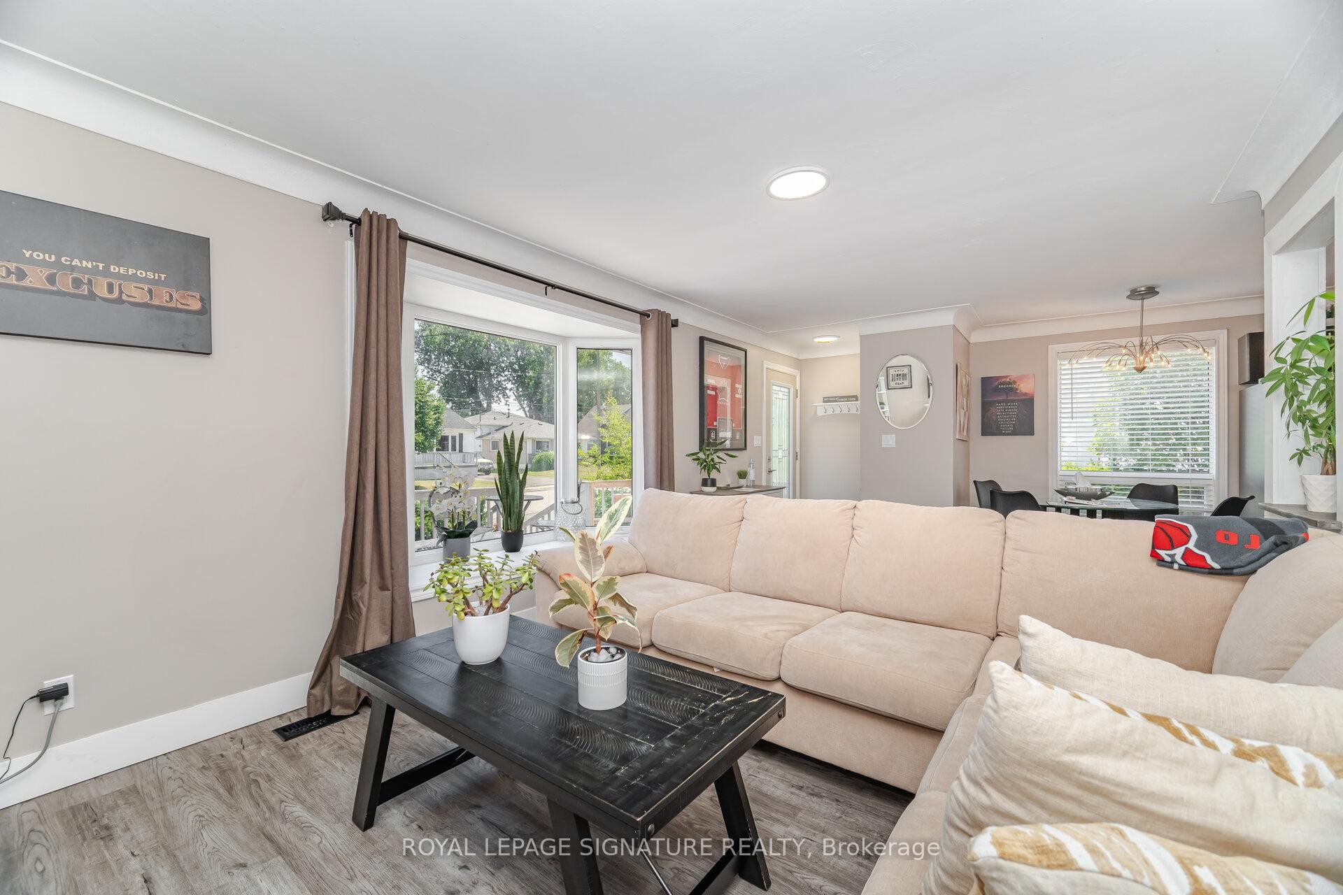 









77


Fairview

Road,
Grimsby,




ON
L3M 3L6

