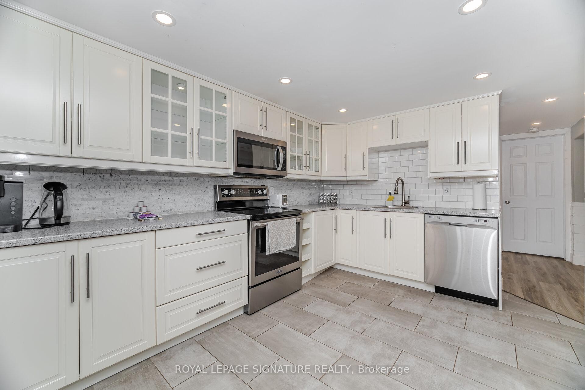 









77


Fairview

Road,
Grimsby,




ON
L3M 3L6

