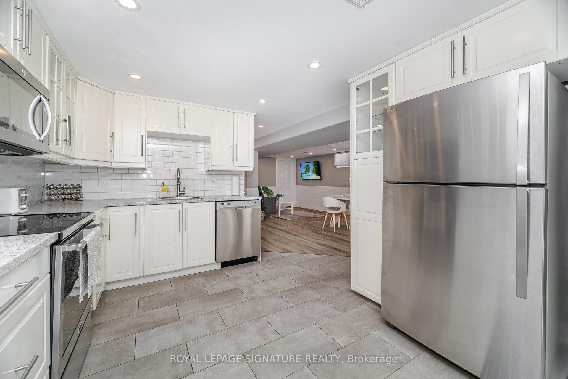 









77


Fairview

Road,
Grimsby,




ON
L3M 3L6

