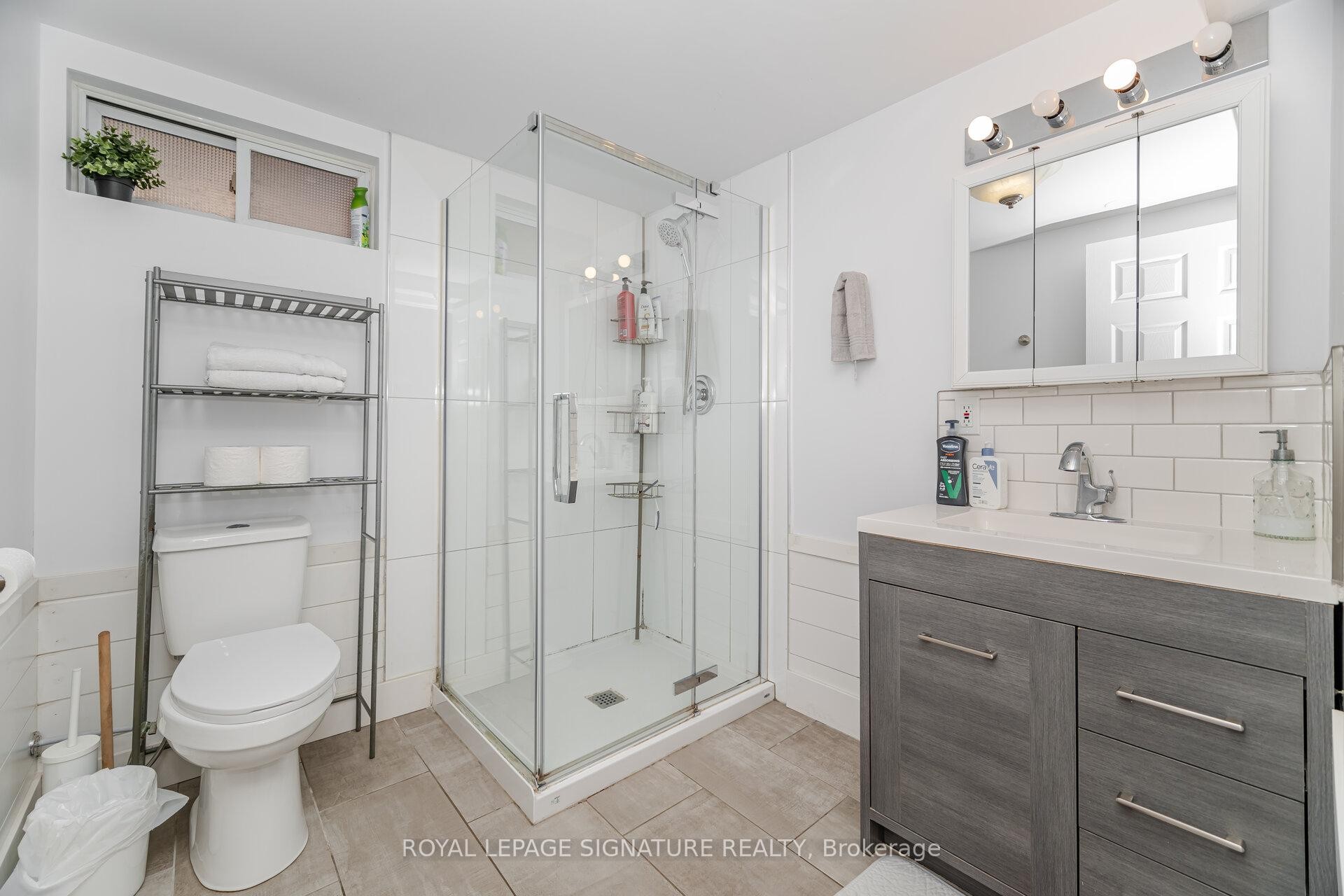 









77


Fairview

Road,
Grimsby,




ON
L3M 3L6

