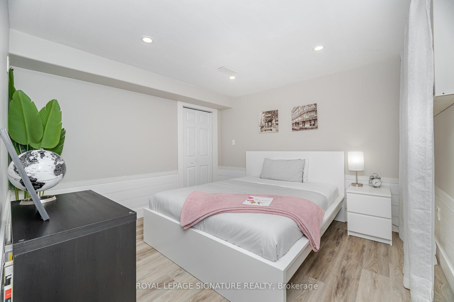 









77


Fairview

Road,
Grimsby,




ON
L3M 3L6

