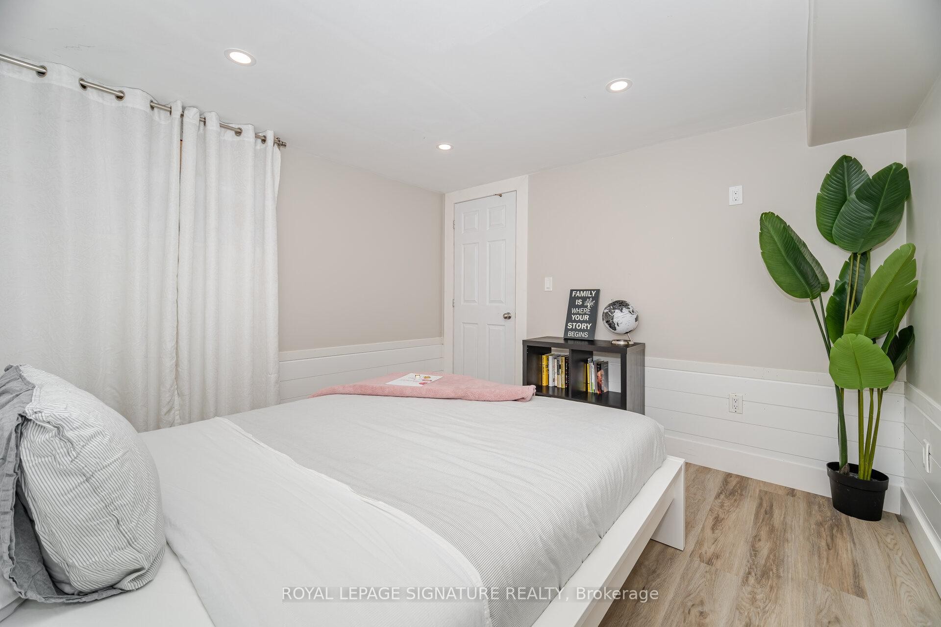 









77


Fairview

Road,
Grimsby,




ON
L3M 3L6

