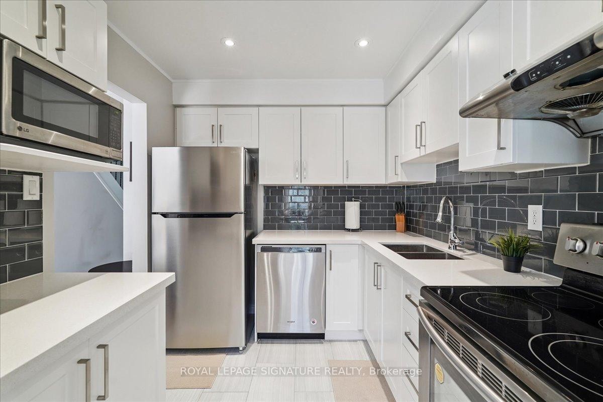 









1131


Sandhurst

Circle, 52,
Toronto,




ON
M1V 1V5

