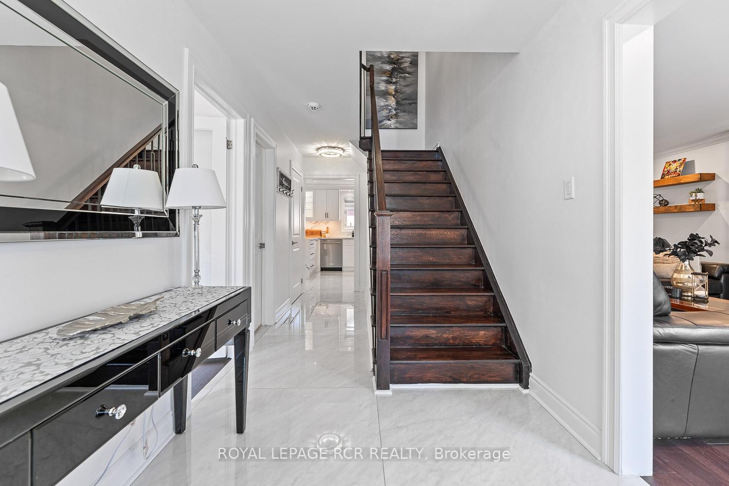 









44


Fountainbridge

Drive,
Caledon,




ON
L7E 1N4

